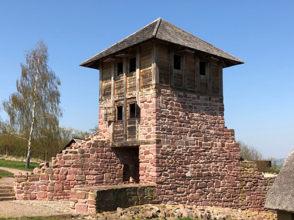 Königspfalz Tilleda, Zangentor mit beghbarem Tor