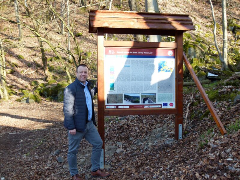 Alter Grauwacke-Steinbruch erhält Geopark-Informationstafel