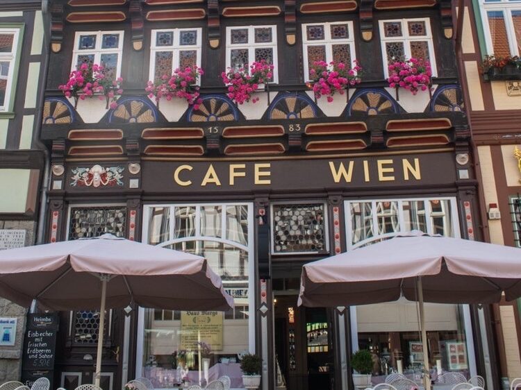 Café Wien in Wernigerode: Wiener Kaffehaustradition im Harz